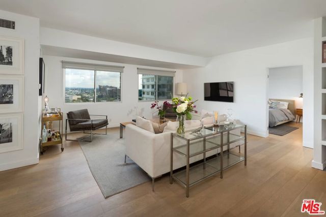 838 N DOHENY Drive 807, West Hollywood, CA 90069