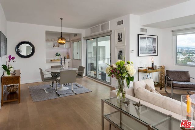 838 N DOHENY Drive 807, West Hollywood, CA 90069