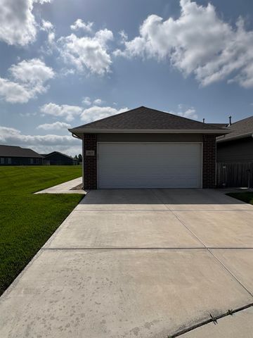 2817-2819 W 55th St N, Wichita, KS 67204