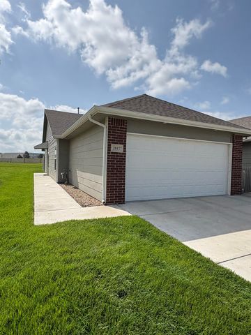 2817-2819 W 55th St N, Wichita, KS 67204