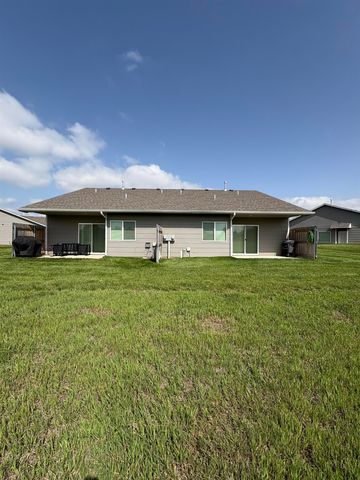 2817-2819 W 55th St N, Wichita, KS 67204