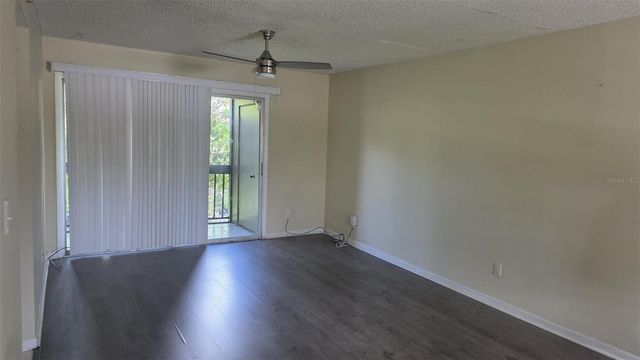 6328 NEWTOWN CIRCLE B2, Tampa, FL 33615