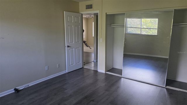 6328 NEWTOWN CIRCLE B2, Tampa, FL 33615