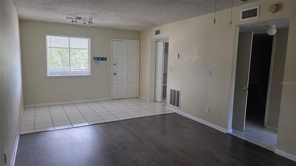 6328 NEWTOWN CIRCLE B2, Tampa, FL 33615