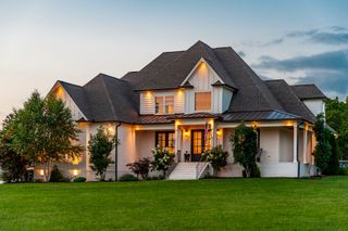 825B Douglas Bend Road, Gallatin, TN 37066