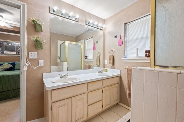 1510 Berry Patch Lane, Granbury, TX 76048