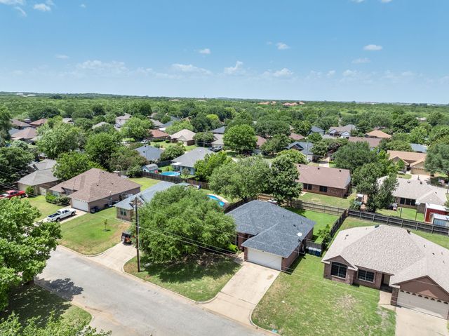 1510 Berry Patch Lane, Granbury, TX 76048