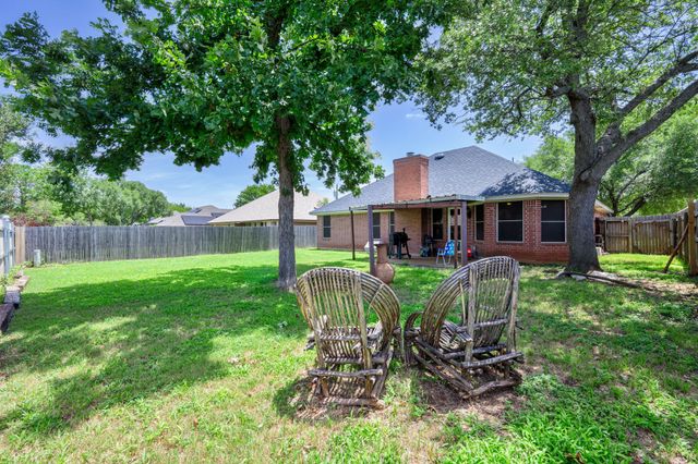 1510 Berry Patch Lane, Granbury, TX 76048