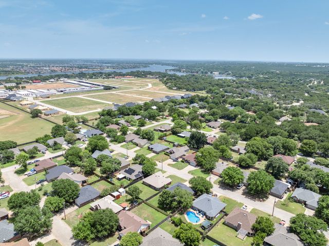 1510 Berry Patch Lane, Granbury, TX 76048