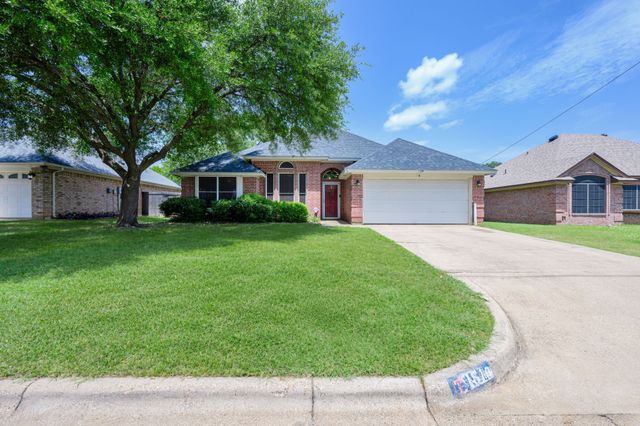 1510 Berry Patch Lane, Granbury, TX 76048