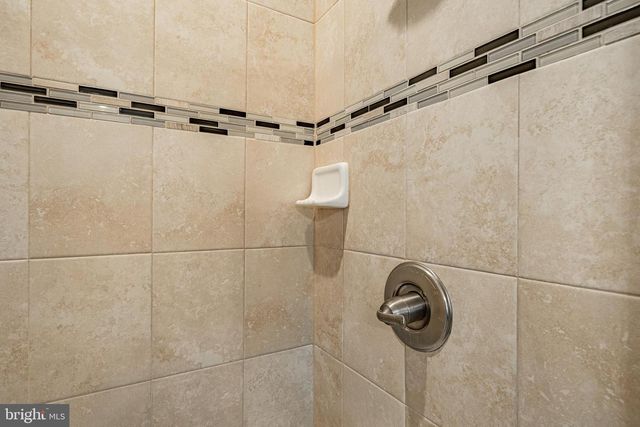 300 BLUE WELSH ST, Malvern, PA 19355