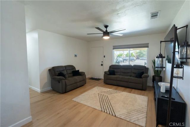 10955 Abby Lane, Hanford, CA 93230
