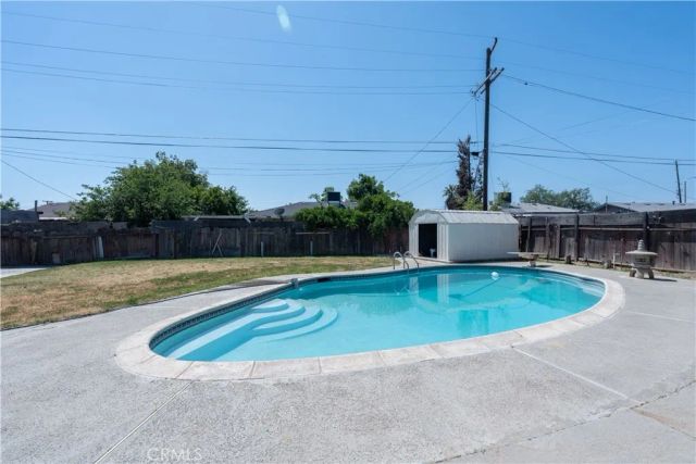 10955 Abby Lane, Hanford, CA 93230