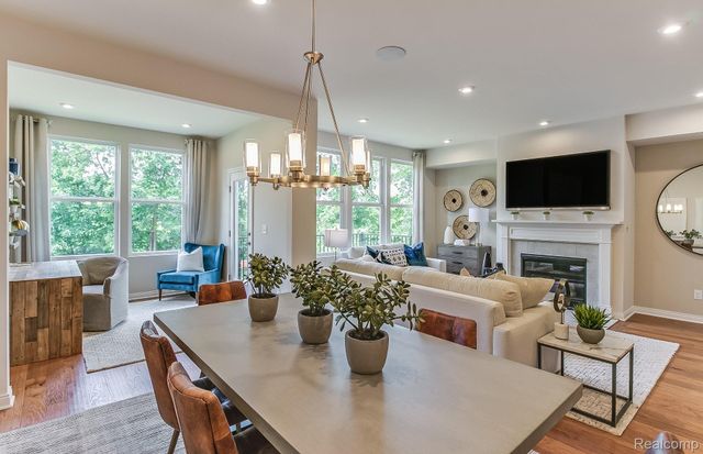 1516 Arcadia Drive, Milford Charter Township, MI 48381