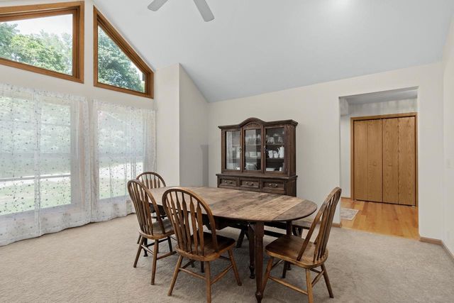 1000 Whitetail Drive, Fort Atkinson, WI 53538