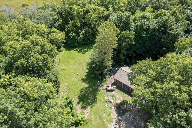 1000 Whitetail Drive, Fort Atkinson, WI 53538