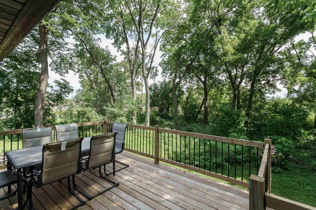 1000 Whitetail Drive, Fort Atkinson, WI 53538