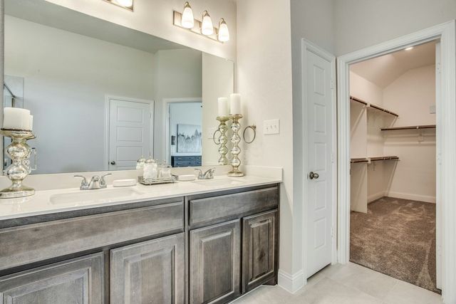 729 Stone Eagle Drive, Azle, TX 76020