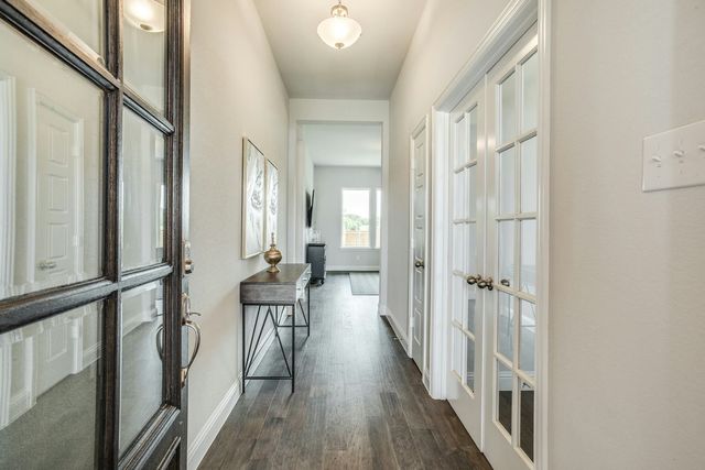 729 Stone Eagle Drive, Azle, TX 76020