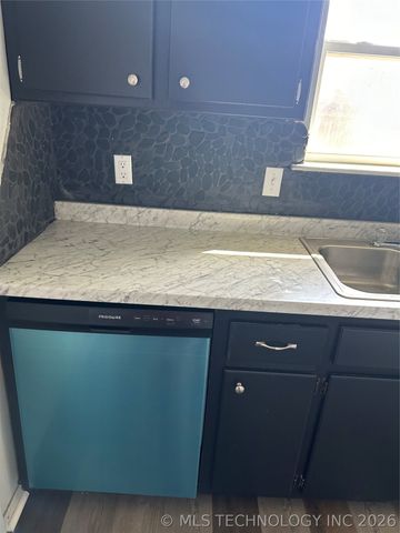 402 F Street, Stigler, OK 74462