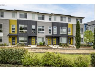 17230 Sw GOLDCREST Ln, Beaverton, OR 97007