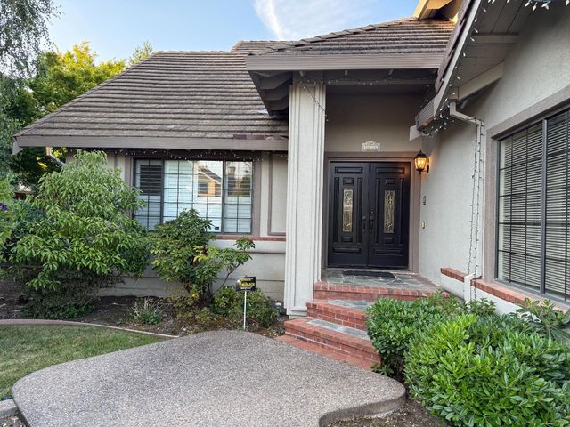 1814 Kern Loop, Fremont, CA 94539