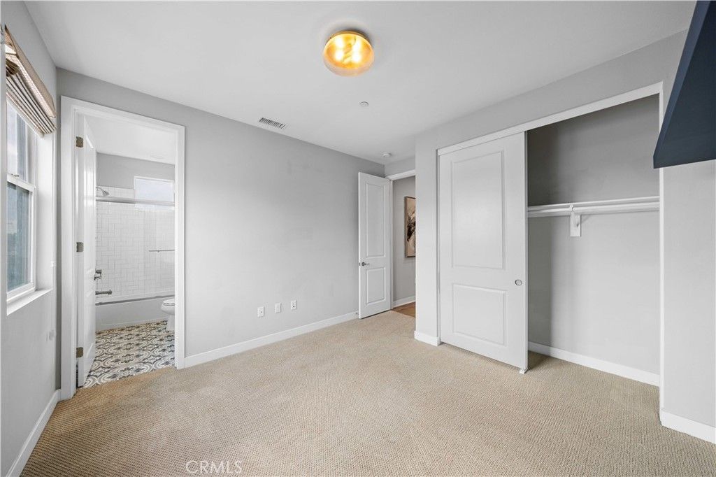 property-img