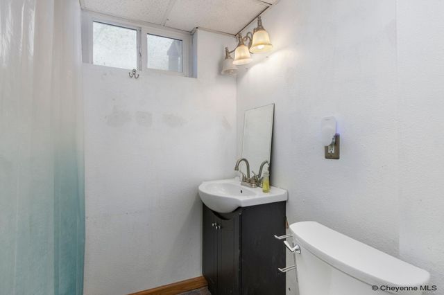 2908 E 8TH ST, Cheyenne, WY 82001