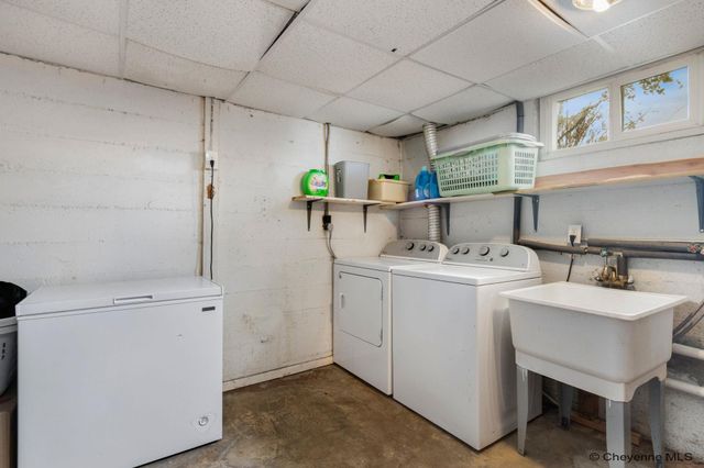 2908 E 8TH ST, Cheyenne, WY 82001