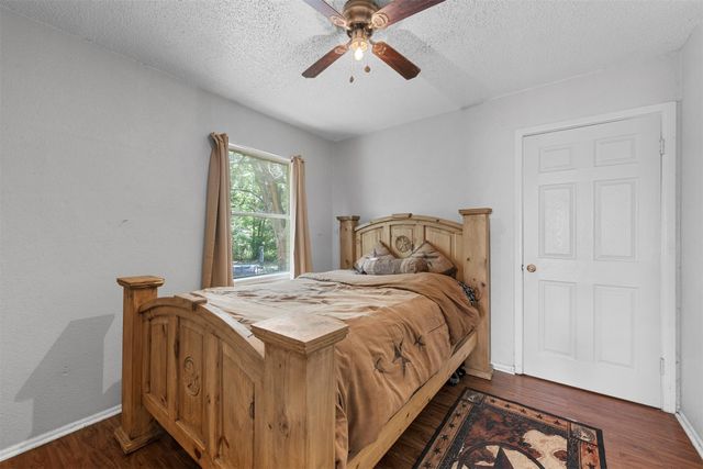 3812 Acree Street, Beverly Hills, TX 76711