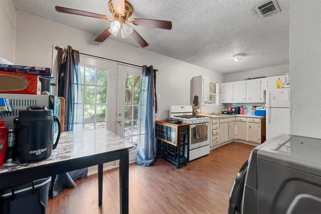 3812 Acree Street, Beverly Hills, TX 76711