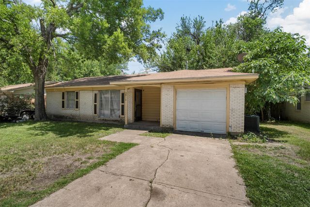3812 Acree Street, Beverly Hills, TX 76711