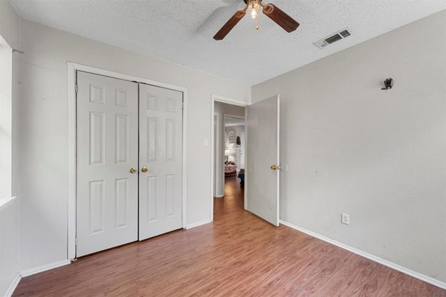 3812 Acree Street, Beverly Hills, TX 76711