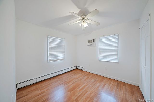 723 W Main Street, Riverhead, NY 11901