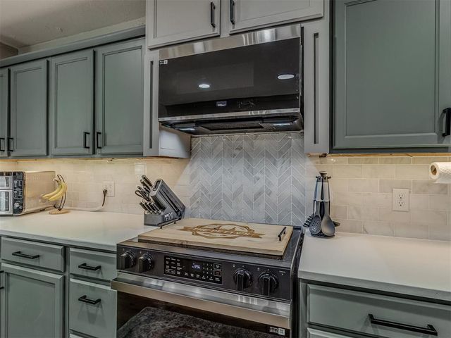 2408 Appleway Street, Edmond, OK 73013