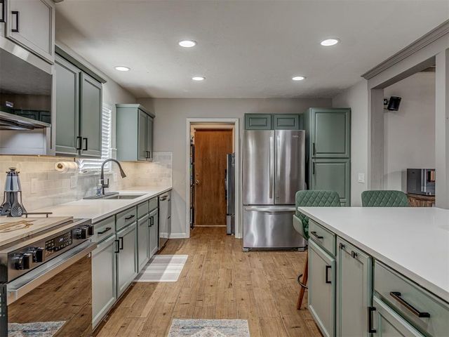 2408 Appleway Street, Edmond, OK 73013