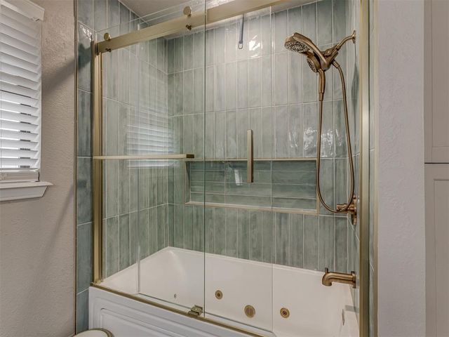 2408 Appleway Street, Edmond, OK 73013