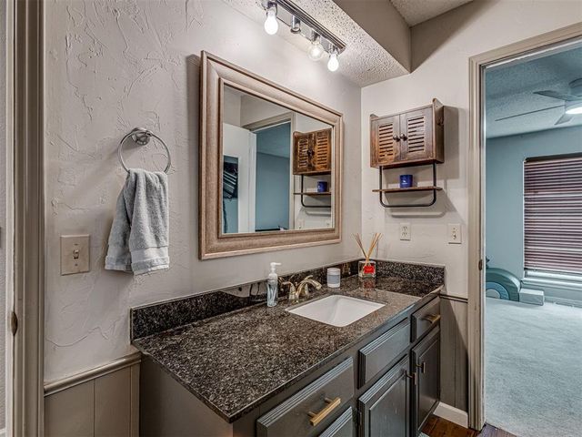 2408 Appleway Street, Edmond, OK 73013