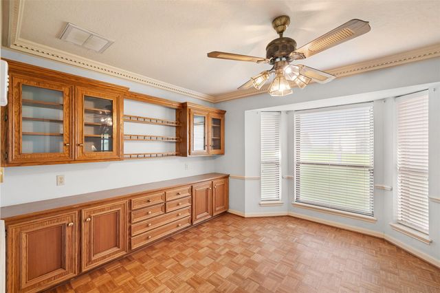1931 Bruno RD, Schulenburg, TX 78956