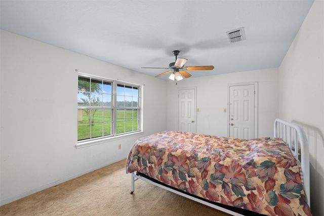 1931 Bruno RD, Schulenburg, TX 78956
