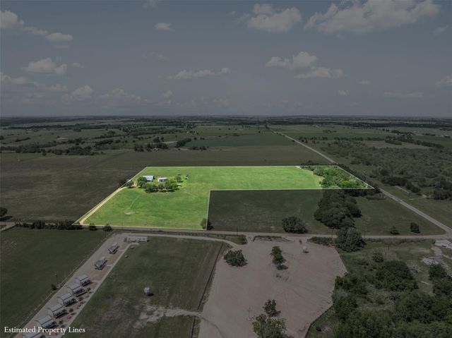 1931 Bruno RD, Schulenburg, TX 78956