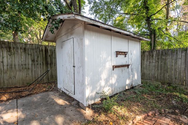 2386 PARKWAY PL, Memphis, TN 38112