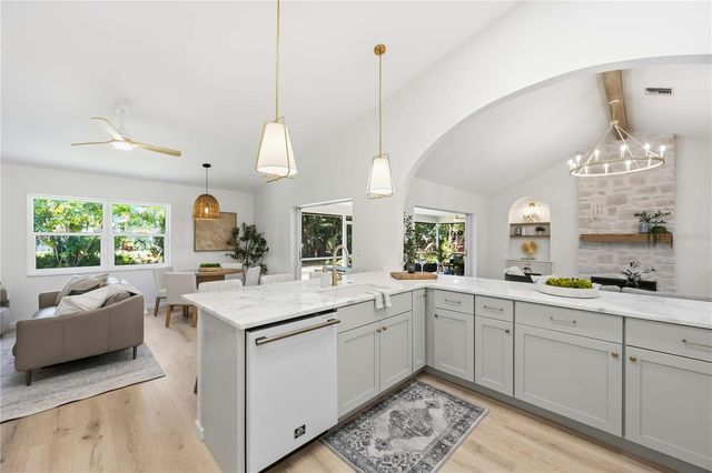 4420 OAK VIEW DRIVE, Sarasota, FL 34232