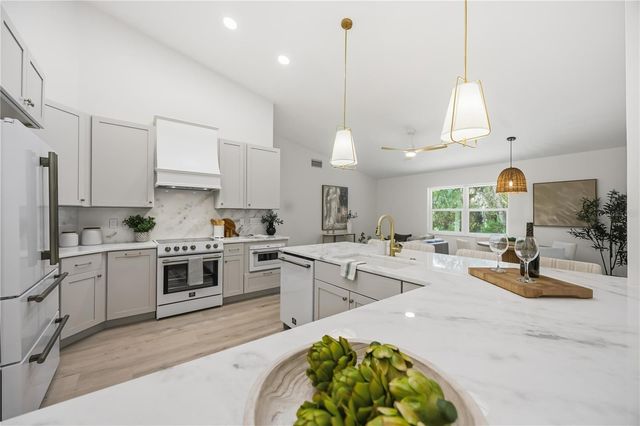 4420 OAK VIEW DRIVE, Sarasota, FL 34232