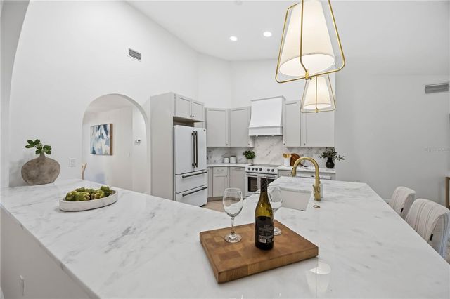 4420 OAK VIEW DRIVE, Sarasota, FL 34232