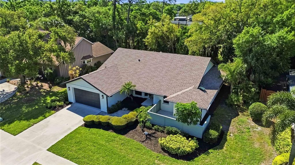 Image 39 of property listing at 4420 OAK VIEW DRIVE, Sarasota, FL 34232
