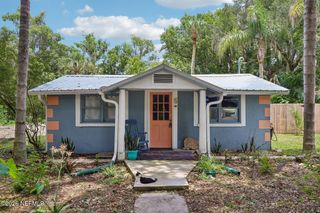 521 S 9TH Street, Crescent City, FL 32112