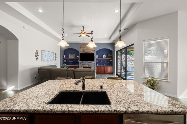 3068 Chippewa Summit Drive, Las Cruces, NM 88011