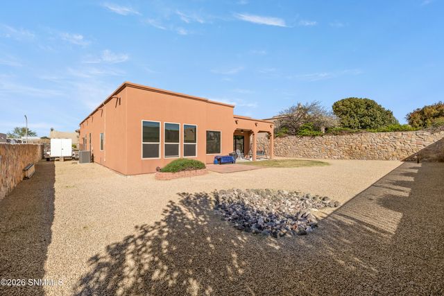 3068 Chippewa Summit Drive, Las Cruces, NM 88011