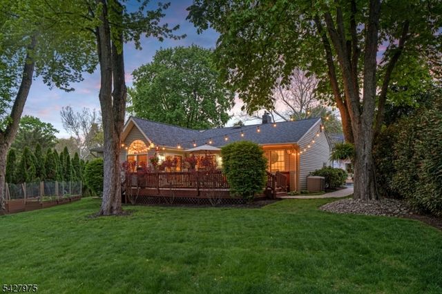 1817 Chapel Rd, Scotch Plains Twp., NJ 07076